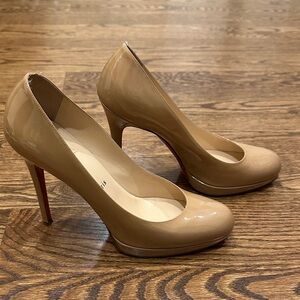Christian Louboutin Beige Patent Leather Heels